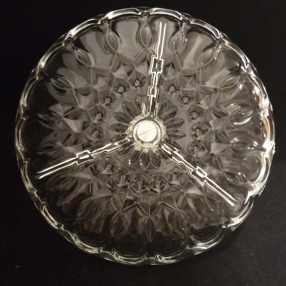 Pressed glass, relish/serving dish EUC - Picture 7 of 8